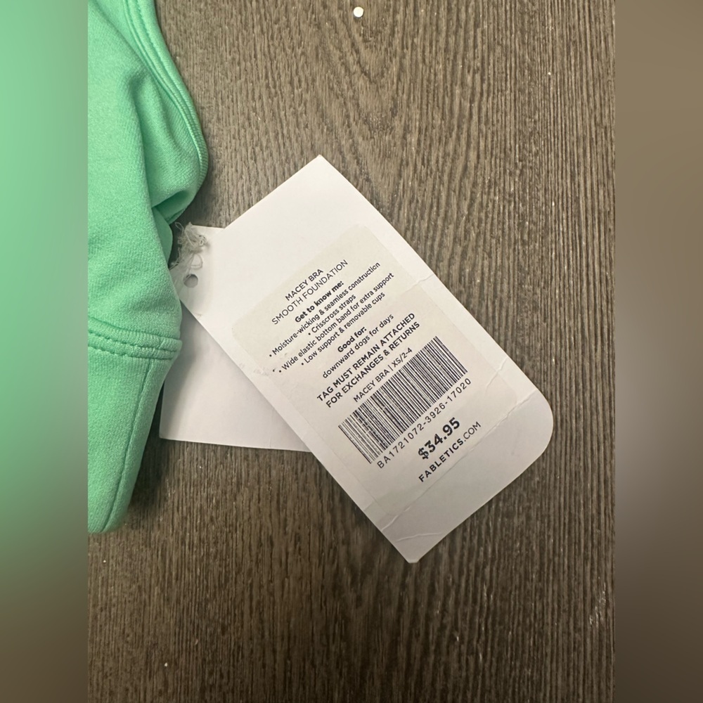 NWT FABLETICS LIGHT GREEN MACEY BRA - Size XS SKU:525 - Picture 2 of 4